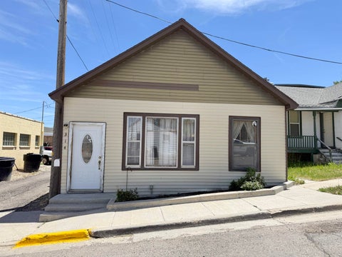 Photo of 314 Topaz St, Kemmerer, WY 83101 (MLS # 20263065)