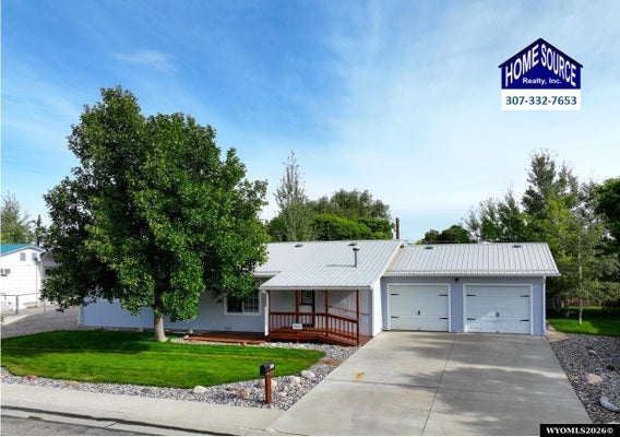 600 WOOD ST, LANDER, WY 82520 - Image 51dfbe1b1bfdb73a8778b0bc2e3031a4/3108454511