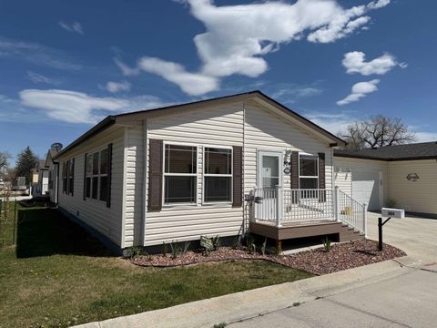 Photo of 304 F Street, Buffalo, WY 82834 (MLS # 20262221)