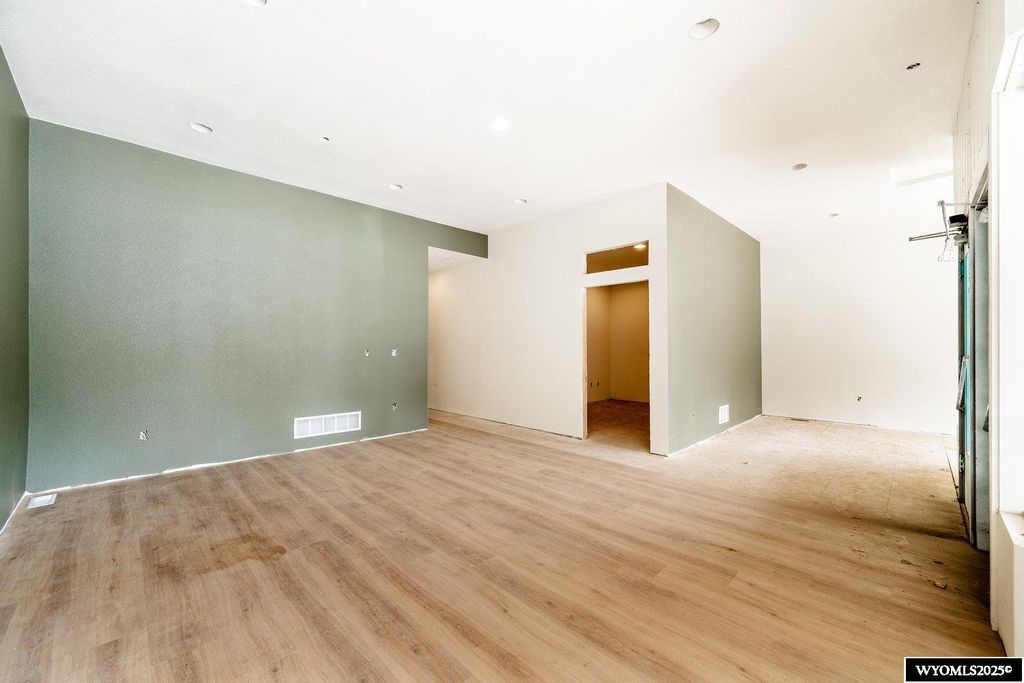 Photo of 33 N Main Street, Buffalo, WY 82834 (MLS # 20254566)