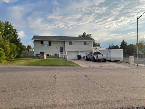 Photo of 479 Twin Ridge Avenue, Evanston, WY 82930 (MLS # 20263371)