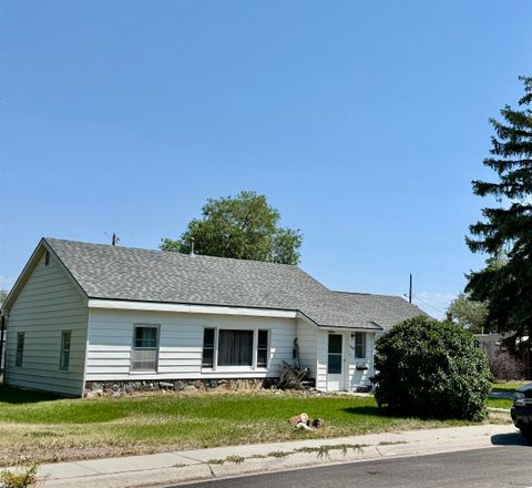 Photo of 1320 E Fremont Dr, Riverton, WY 82501 (MLS # 20263159)
