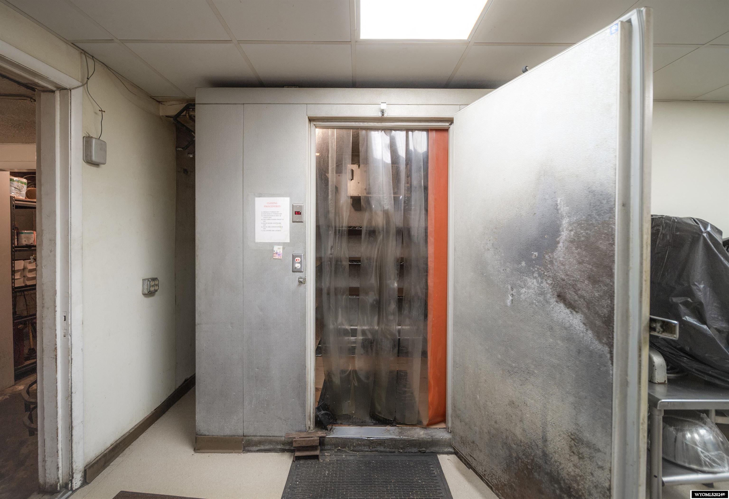 Worland, Wyoming 82401, United States, ,Commercial,Active,83088