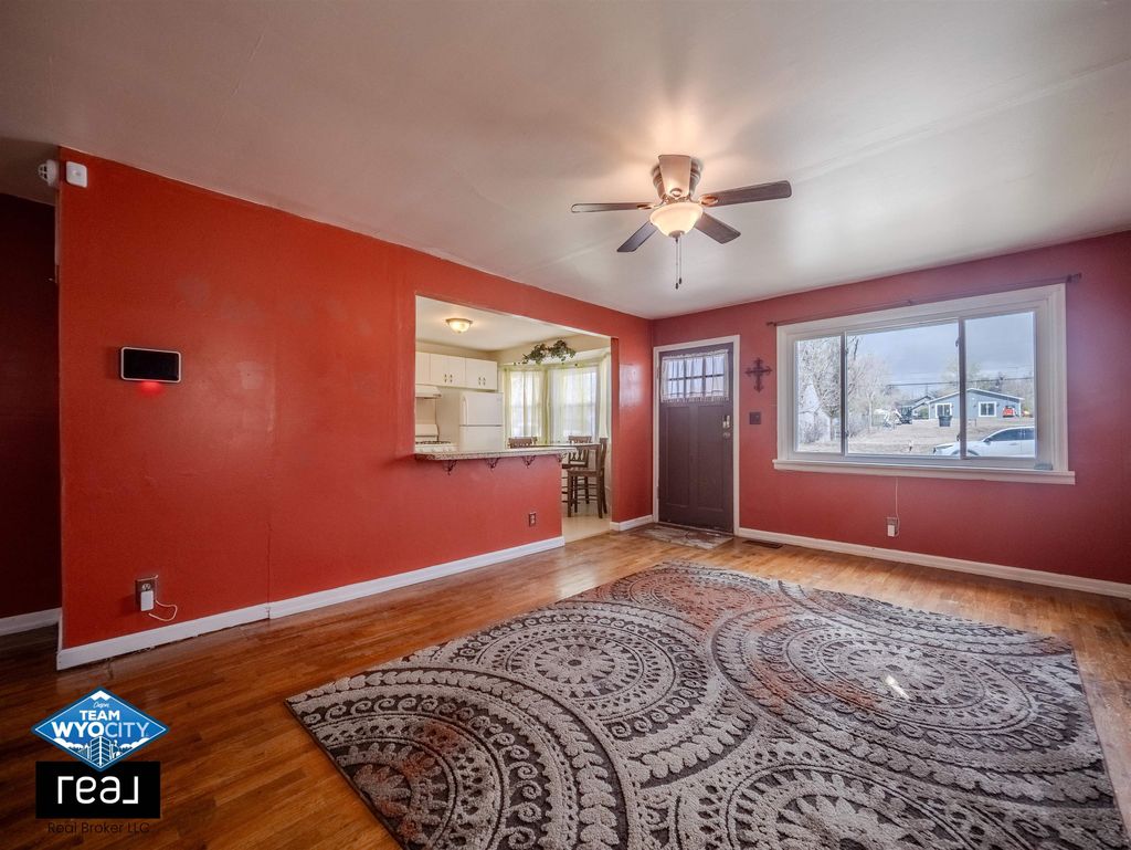 Photo of 1308 S Melrose St, Casper, WY 82601 (MLS # 20261712)