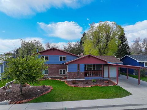 Photo of 935 Cliff Street, Lander, WY 82520 (MLS # 20262114)