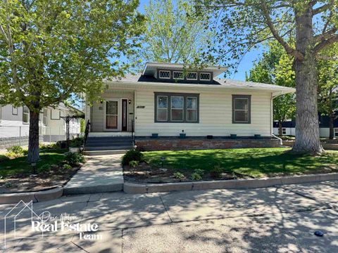 Photo of 811 S Wolcott Street, Casper, WY 82601 (MLS # 20262342)