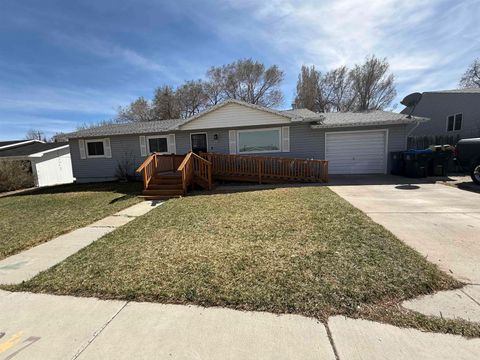 Photo of 380 Crossbow Dr, Green River, WY 82935 (MLS # 20261331)