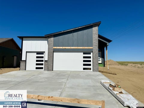 Photo of 2744 Berkshire Way, Casper, WY 82609 (MLS # 20261112)