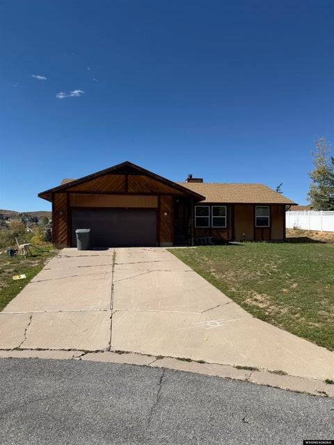 Photo of 107 Windy Ridge Ct, Evanston, WY 82930 (MLS # 20264857)