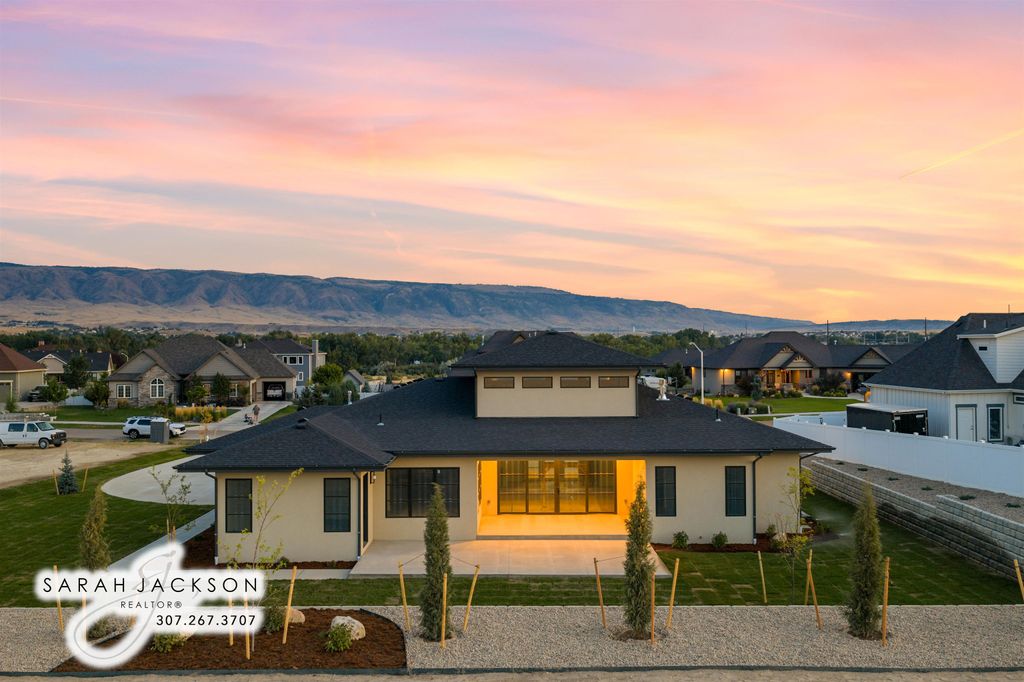 Photo of 6060 Rivers Gate, Casper, WY 82604 (MLS # 20261320)