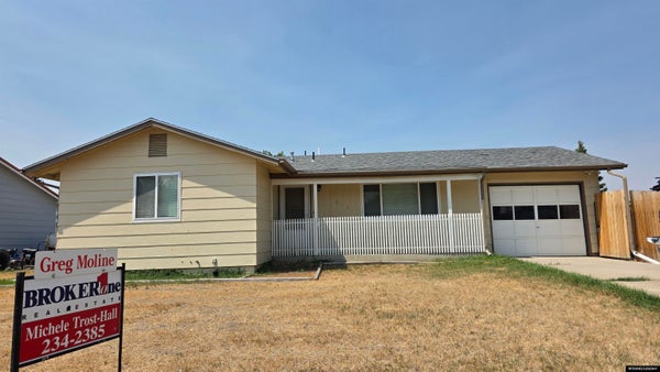 2806 CHEROKEE LN, CASPER, WY 82604 - Image 6eae8dcbd1b23d16b1acda8962e477a2/2797855526