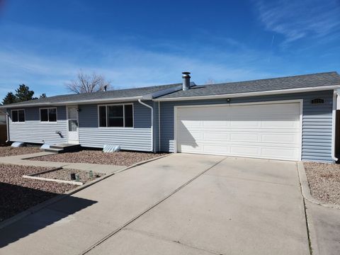 Photo of 1111 Continental Street, Rock Springs, WY 82901 (MLS # 20261101)