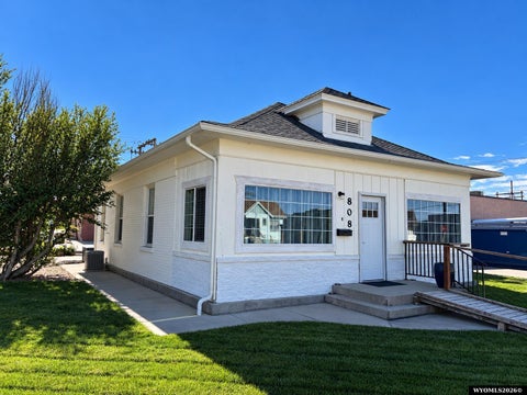 Photo of 808 Robertson AVE, Worland, WY 82401 (MLS # 20265244)
