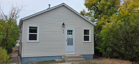 Photo of 815 E 5th St Street, Cheyenne, WY 82007 (MLS # 20264883)
