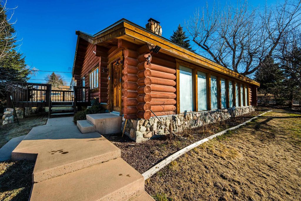 Photo of 62 S Tisdale Avenue, Buffalo, WY 82834 (MLS # 20260941)
