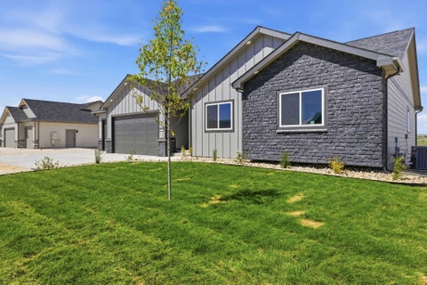 Photo of 6570 Meadow Wind Way, Mills, WY 82604 (MLS # 20262708)