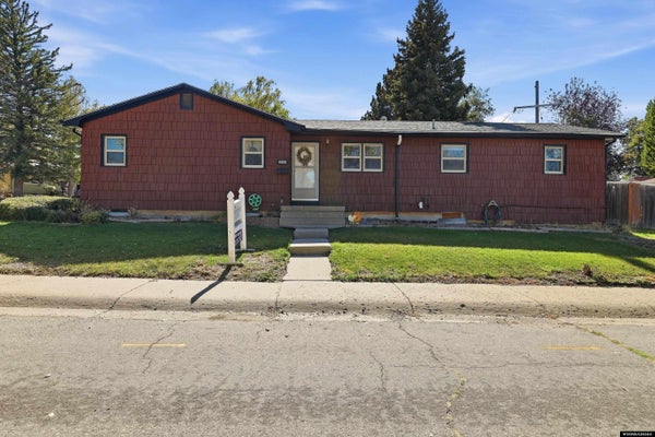 1101 ALPINE DR, CASPER, WY 82601 - Image 784b4c2cb70ee7d35db2f131fadfc23e/315095996