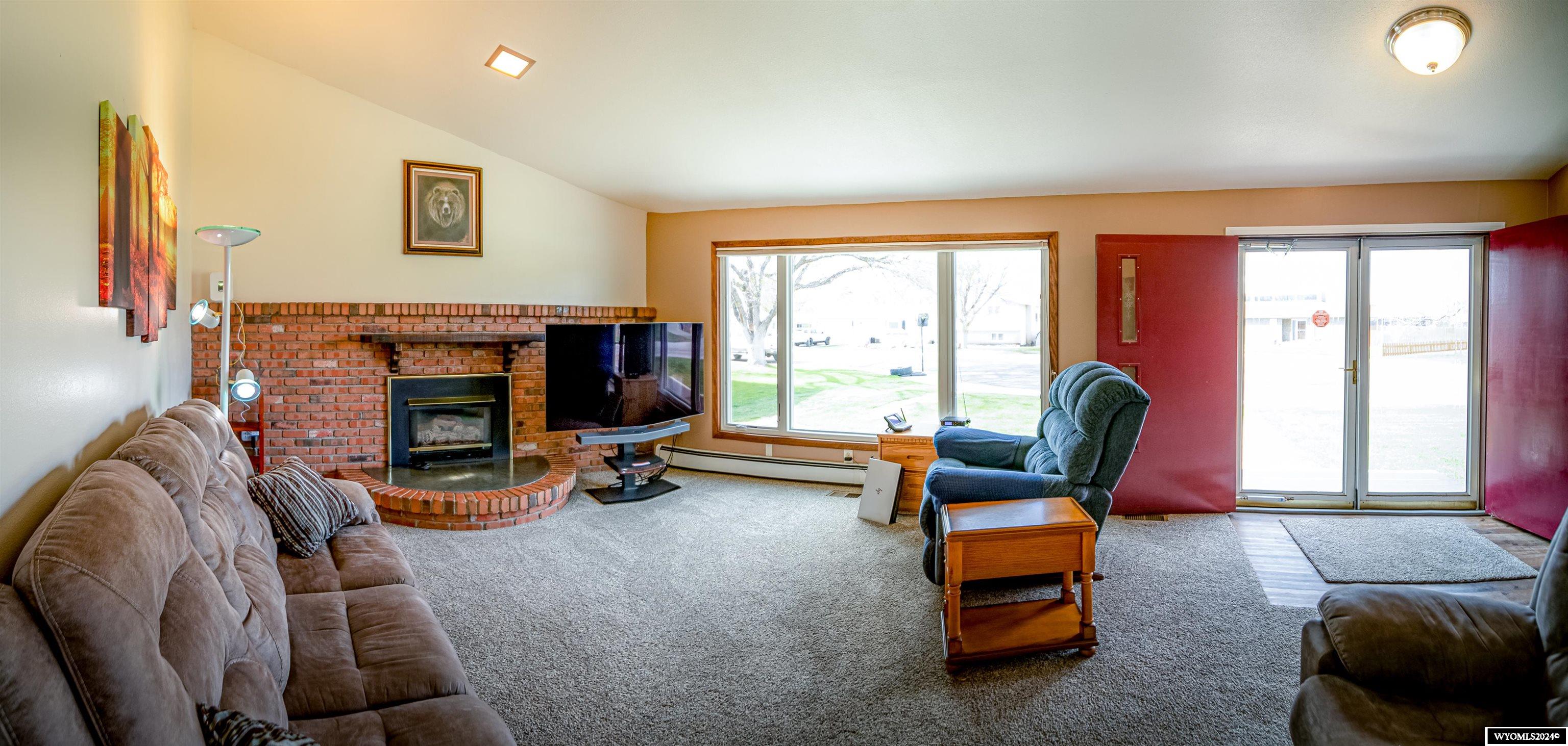 Worland, Wyoming 82401, United States, 4 Bedrooms Bedrooms, ,3 BathroomsBathrooms,Residential,Active,58629