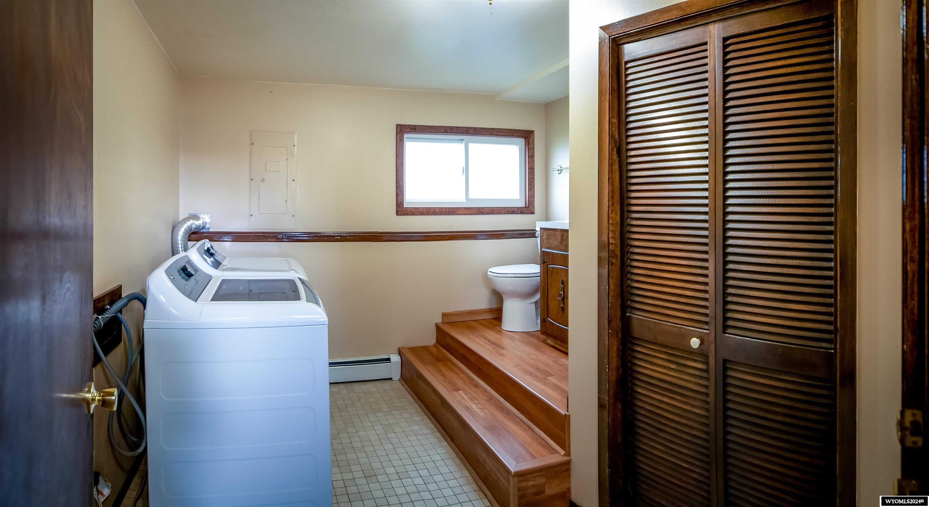 Worland, Wyoming 82401, United States, 4 Bedrooms Bedrooms, ,3 BathroomsBathrooms,Residential,Active,58629