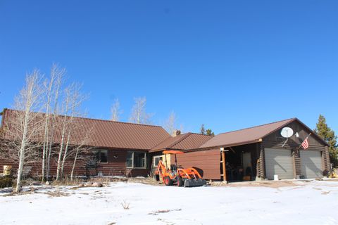 Photo of 70 Blue Heron Way Way, Robertson, WY 82944 (MLS # 20260351)