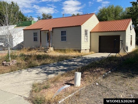 Photo of 627 S 5th Street, Worland, WY 82401 (MLS # 20265002)