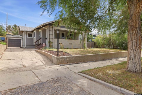 Photo of 605 South Lincoln Avenue, Casper, WY 82601 (MLS # 20264922)