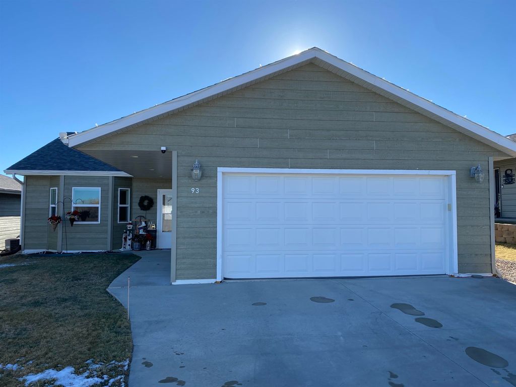 Photo of 93 Harmony St, Buffalo, WY 82834 (MLS # 20256616)