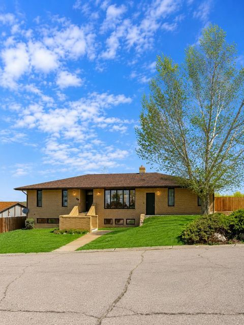 Photo of 92 Declaration Dr, Evanston, WY 82930 (MLS # 20262437)