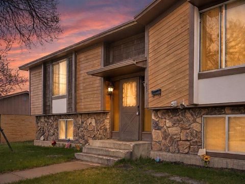 Photo of 425 7th Street St, Evanston, WY 82930 (MLS # 20261975)