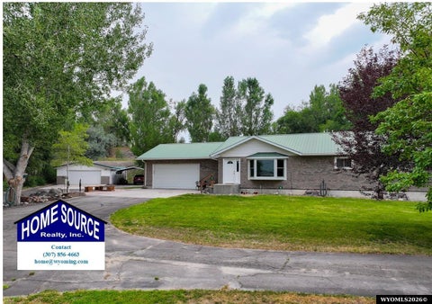 Photo of 1540 Riverview Rd Rd, Riverton, WY 82501 (MLS # 20264169)