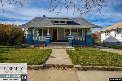Photo of 432 S Park Street, Casper, WY 82601 (MLS # 20255951)