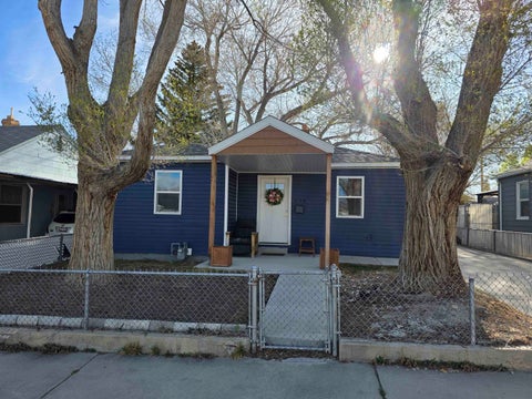 Photo of 1119 McKinley Ave, Rock Springs, WY 82901 (MLS # 20261657)