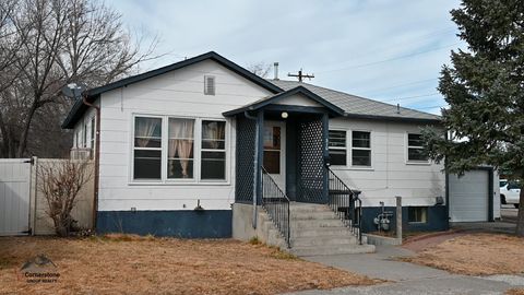 Photo of 310 E Lincoln Avenue, Riverton, WY 82501 (MLS # 20261160)