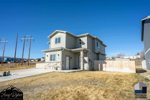 Photo of 670 Badger Ln, Mills, WY 82644 (MLS # 20261350)