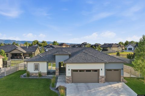 Photo of 1010 Townsend Lane, Casper, WY 82609 (MLS # 20263145)