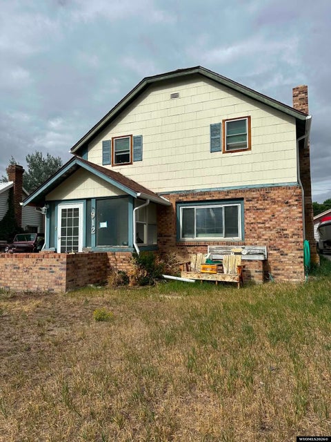 Photo of 912 9th ST, Rawlins, WY 82301 (MLS # 20264209)