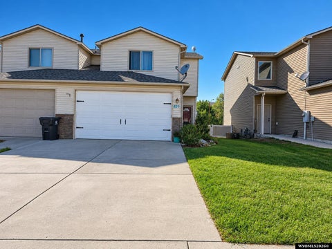 Photo of 820 Blue Sage Way, Rock Springs, WY 82901 (MLS # 20263724)