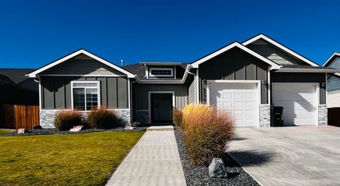 Photo of 6776 Rogue River Road, Casper, WY 82604 (MLS # 20262451)