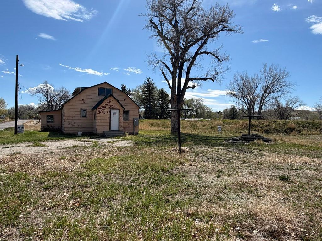Photo of 408 W 4th Street, Hudson, WY 82515 (MLS # 20262232)