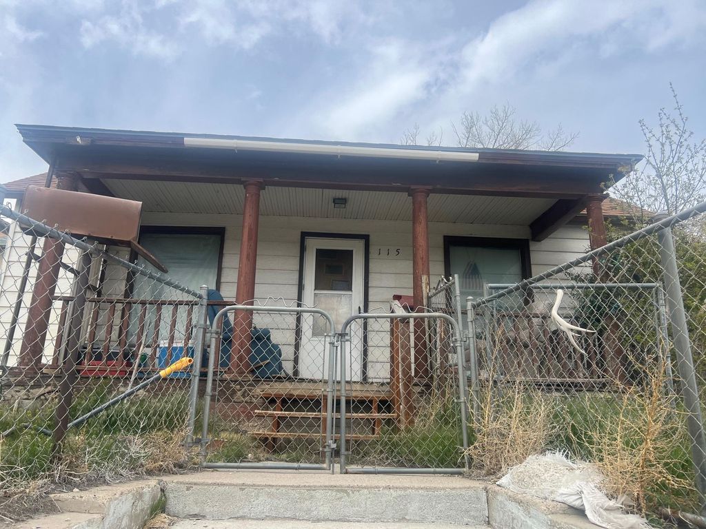 Photo of 115 E Cedar ST, Rawlins, WY 82301 (MLS # 20262152)