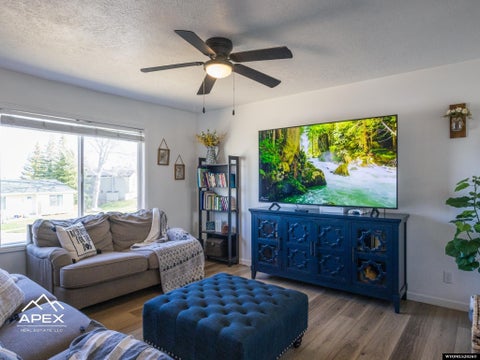 Photo of 214 City View Dr, Evanston, WY 82930 (MLS # 20261585)