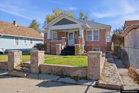 Photo of 239 S Lowell St, Casper, WY 82601 (MLS # 20265299)