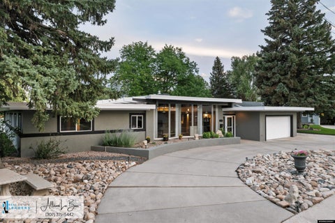 Photo of 91 Magnolia St, Casper, WY 82604 (MLS # 20264513)