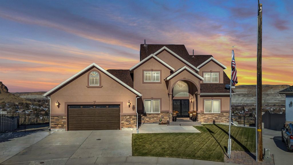 Photo of 1210 Fawn Circle, Green River, WY 82935 (MLS # 20262198)