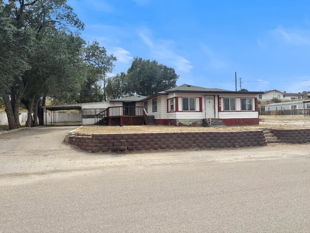 Photo of 528 W Miller Street, Rawlins, WY 82301 (MLS # 20261543)