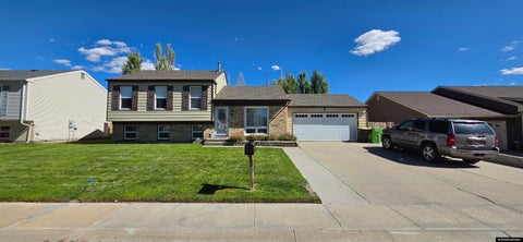 Photo of 2317 Cutty Sark Drive, Rawlins, WY 82301 (MLS # 20264937)