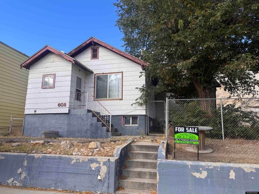 602 DEWAR DR, ROCK SPRINGS, WY 82901 - Image a0eafefcda9d9252a31c313698ed2d2d/233850189