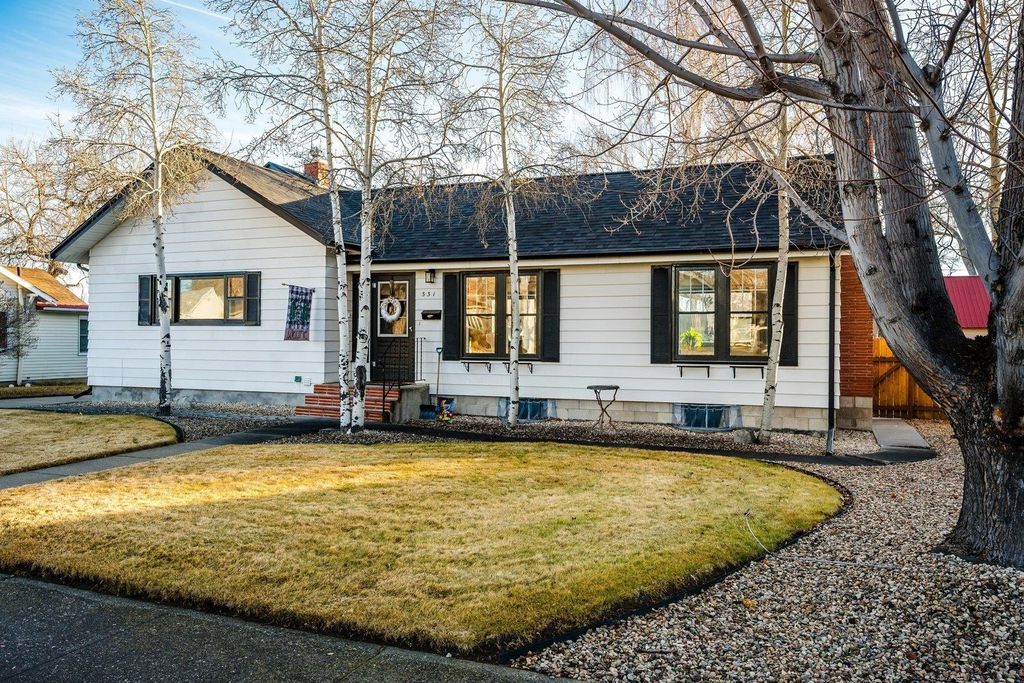 Photo of 331 N Burritt Avenue, Buffalo, WY 82834 (MLS # 20260232)