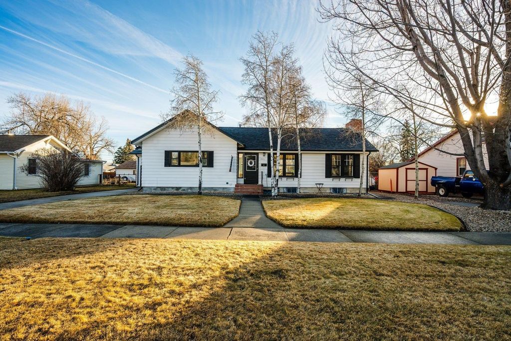 Photo of 331 N Burritt Avenue, Buffalo, WY 82834 (MLS # 20260232)