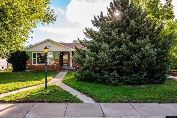 1013 N CARRINGTON AVE, BUFFALO, WY 82834 - Image aa1c5b274fdb87d0a1e2ca305ed1d951/803441366